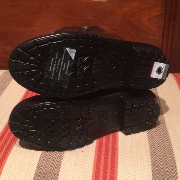 New UGG Shaye Black Rain Boots - Picture 3 of 5